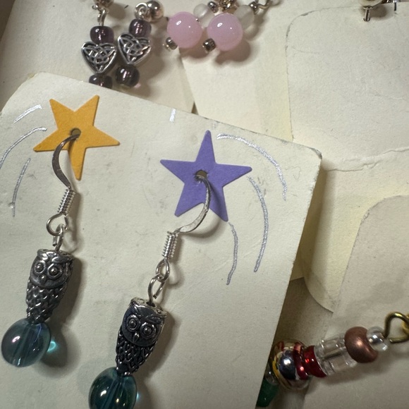 Lot of 18 Handmade Beaded Earrings on Cardstock - Picture 4 of 8